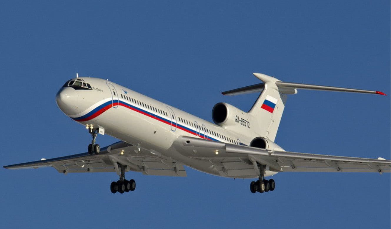 图-154客机是由苏联时期著名飞机设计局图波列夫设计局研制的一款中型