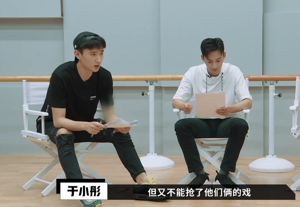 于小彤不满台词少，张译仅靠眼神征服观众，好演员需要台词多吗？