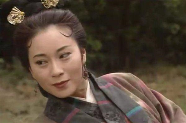 李力持导演晒照:亚洲电视老面孔,61岁的"黄蓉"保养有术|魏秋桦|李力持