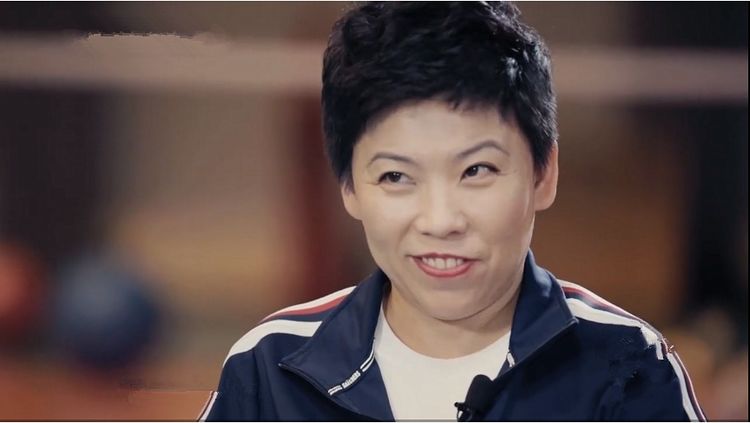 当初女排夺冠，马云承诺清空购物车花了多少钱？邓亚萍问出真相！