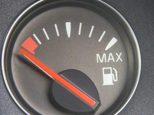 汽车油箱黄灯亮了还能跑多远?赶紧来看看吧