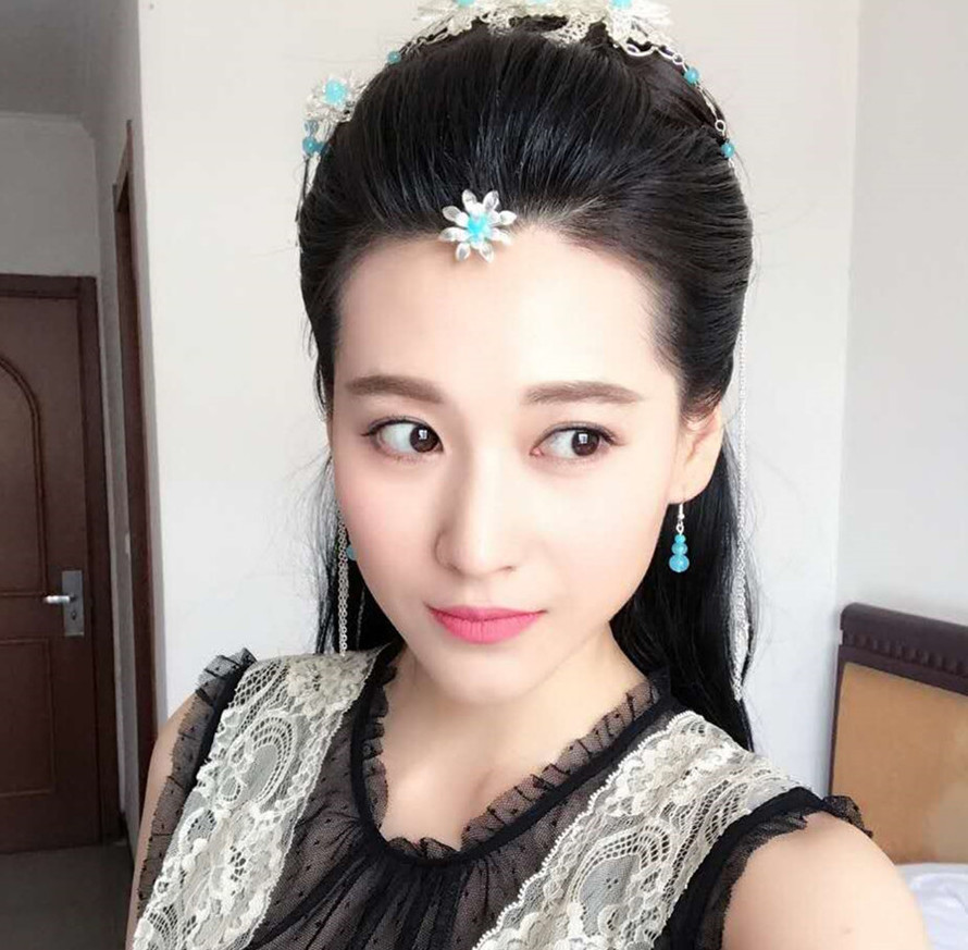 《家有儿女》她替杨紫出演小雪,被骂带资进组多年,今为蒋欣做配