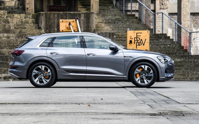 奥迪首款纯电SUV发布，能否继特斯拉后，成为划时代的第二标杆？