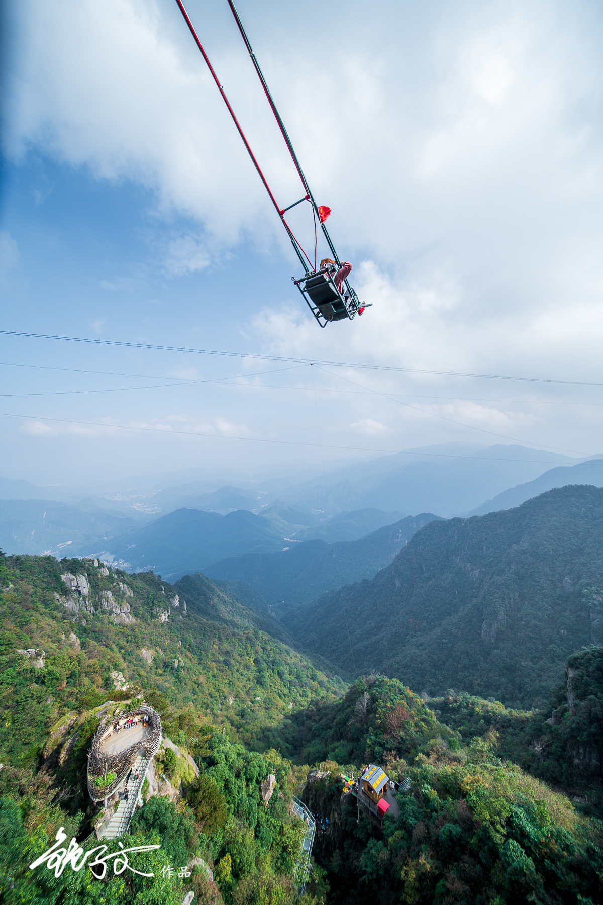 安吉1000米高空体验刺激荷尔蒙的云上草原