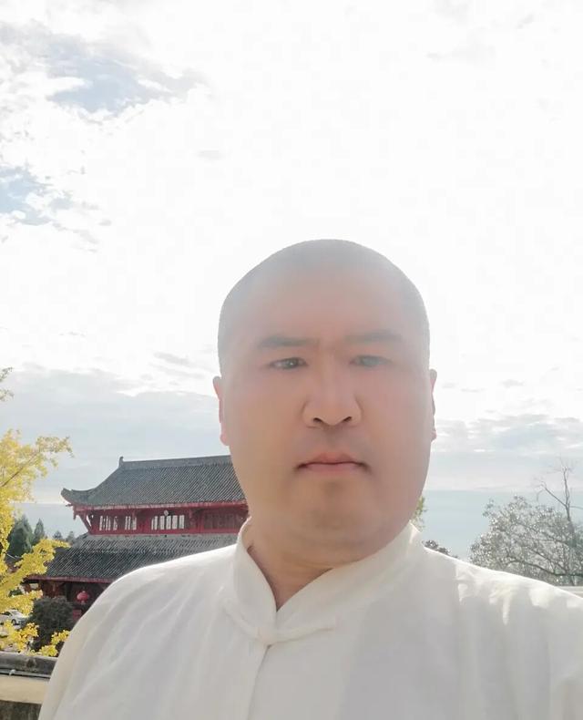 太极雷雷炮轰江湖小说作家做北漂不容易一点逻辑思维都没有