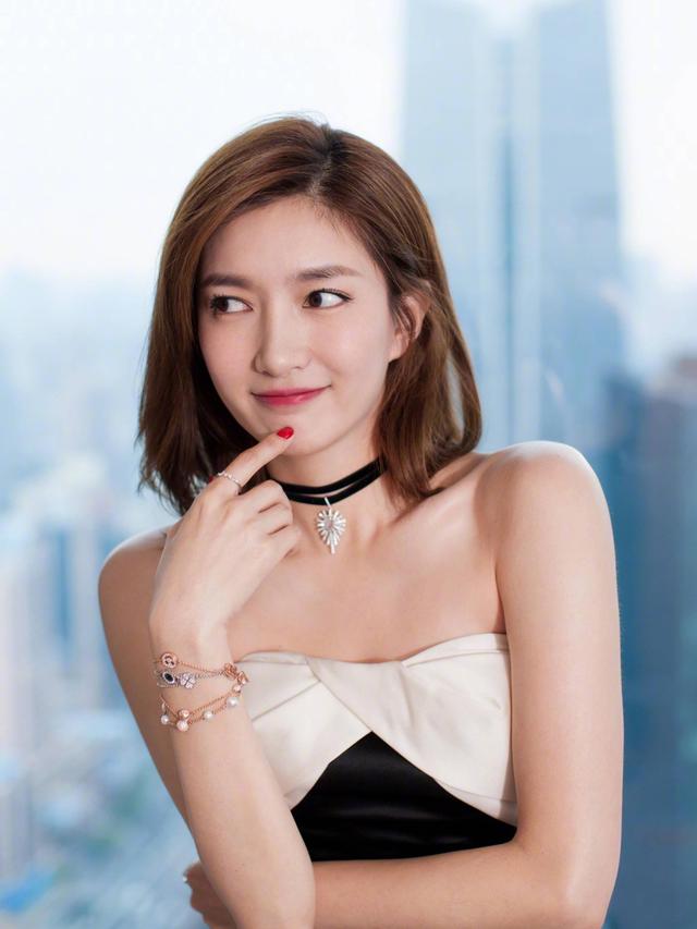 171cm金晨撞衫168cm江疏影同款抹胸连体裤终于知道腿长的重要