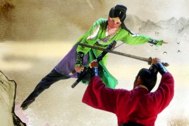 南侠展昭婚后使用的佩剑是巨阙还是湛卢