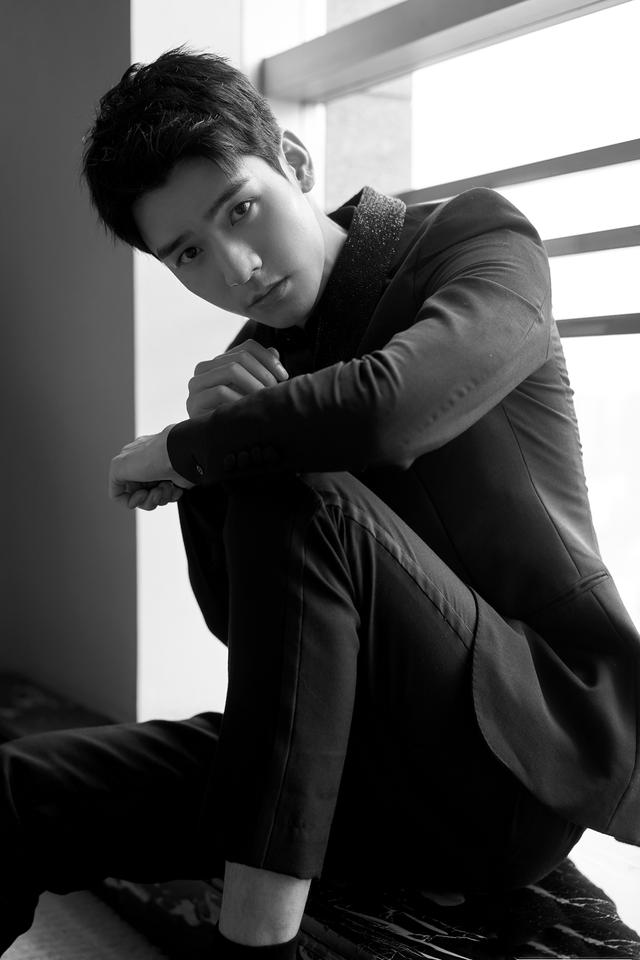 《小美满》男主龚俊,颜值超高的小哥哥,私服穿搭又酷又帅