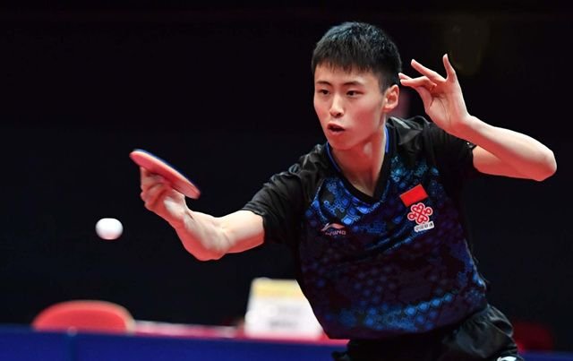 3-2领先遭到逆转出局,而四川直板新星严升则1-4惨败俄罗斯球员萨迪