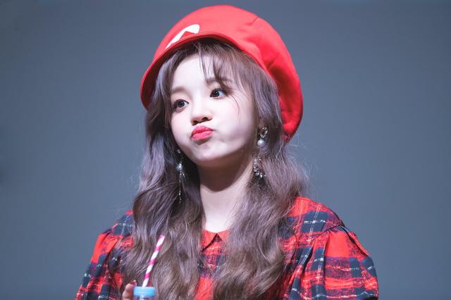 宋雨琦直发羊毛卷自由切换甜美清纯似校园可爱系女神太圈粉了