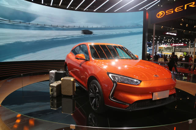 金康seres赛力斯sf5新电动轿跑suv上海车展实拍