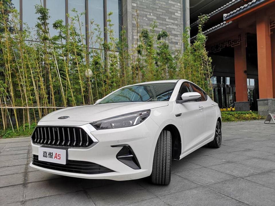 11月份新车上市汇总，国产车发力，BBA角逐新能源市场