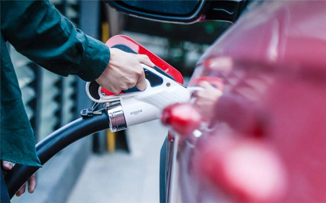 小鹏汽车背锅 半小时快充80%电量被质疑误导宣传