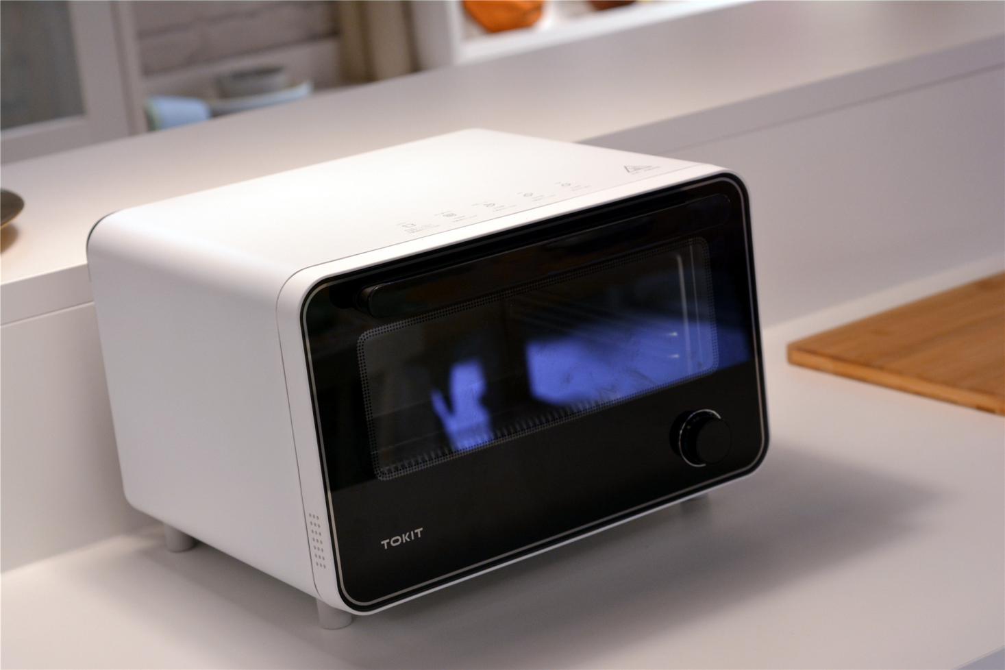 智能颠覆传统家电,精致厨卫tokit迷你智能电烤箱,增添时尚气息