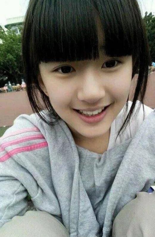 赵露思中学时有多红?曾被全网当qq头像,看到这颜值我酸了