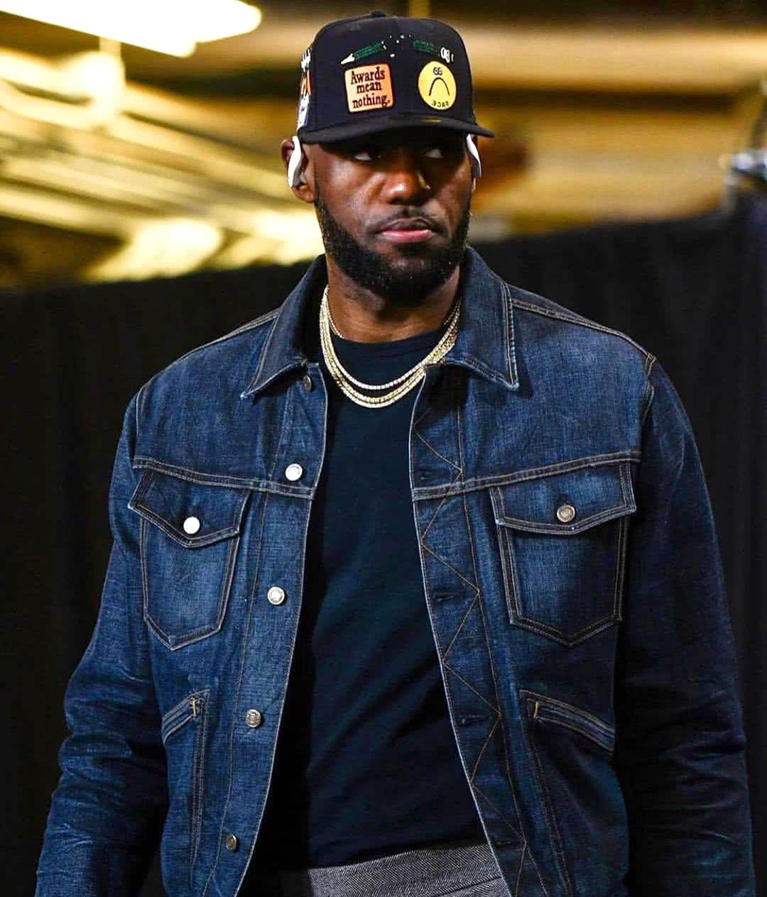 湖人酷酷牛仔时装秀 詹姆斯东契奇创造nba记录