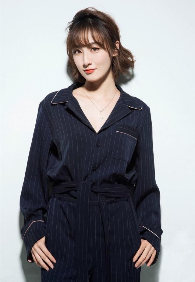 明星叶青,娱乐圈影视演员,是具有潜力的新生代女星