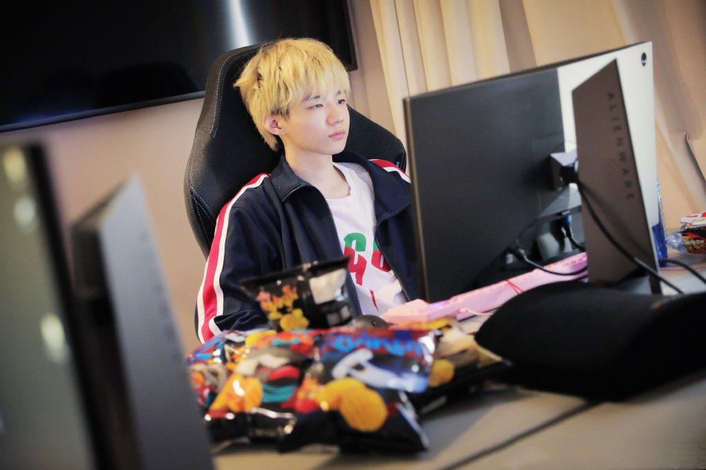 lolfpx刘青松发博怒怼cp粉少来恶心我粉丝表示支持