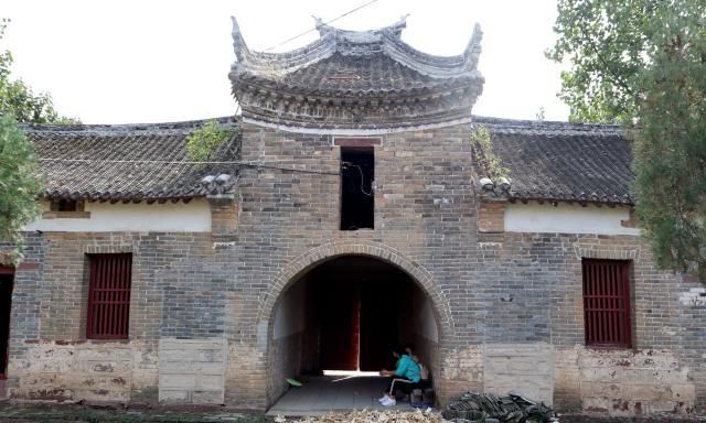 郏县狮王寺:一座荒凉的古寺,竟然是康熙下旨重建的