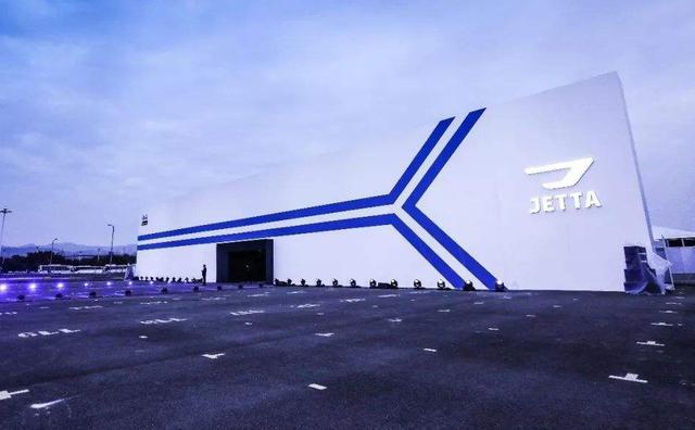 为什么国产轿车始终火不起来？背后原因：其实是这3点在作妖！