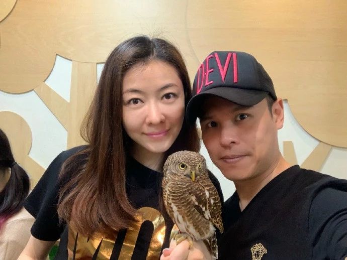 百亿阔太熊黛林带女购物，买名牌童装不手软，老公送岳母千万豪宅