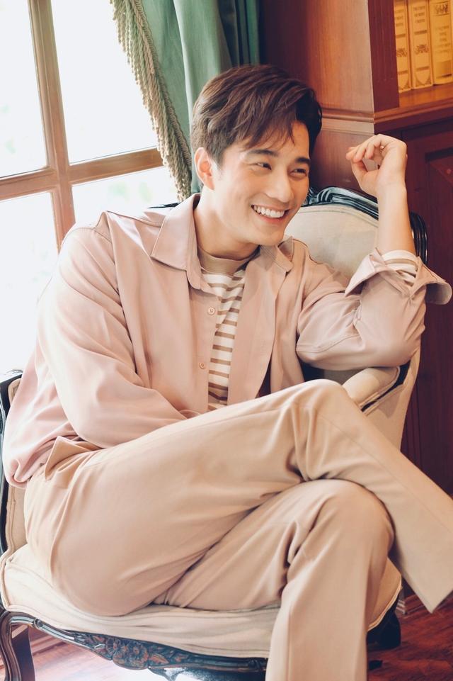 外星女生柴小七的方冷,28岁徐志贤也是一名奶爸?网友:我太难了