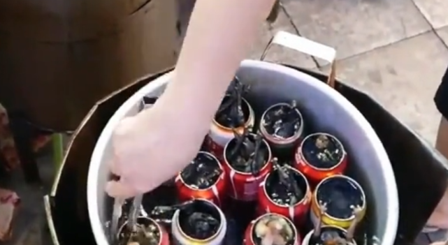 原来这才是“名副其实”的可乐鸡,越南人的最爱,外地人却不敢吃休闲区蓝鸢梦想 - Www.slyday.coM 原来这才是“名副其实”的可乐鸡,越南人的最爱,外地人却不敢吃休闲区蓝鸢梦想 - Www.slyday.coM