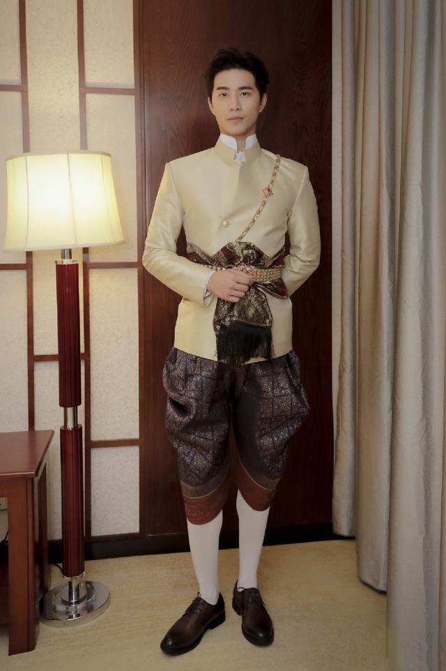 外星女生柴小七的方冷28岁徐志贤也是一名奶爸网友我太难了