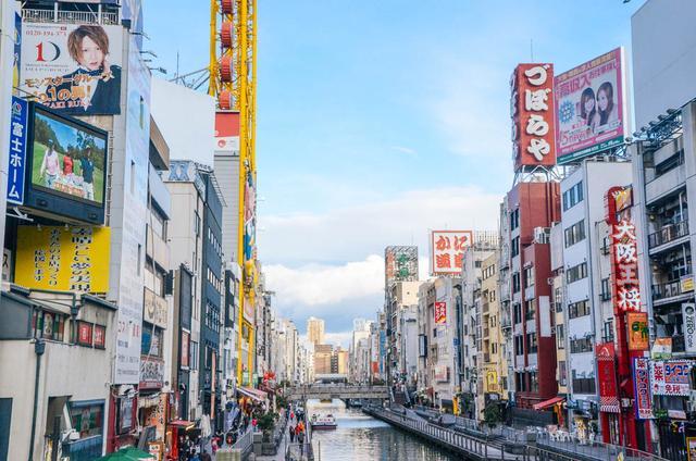 日本最适合逛街的城市：望不到底的购物街，运河上看岸边宅男跳舞