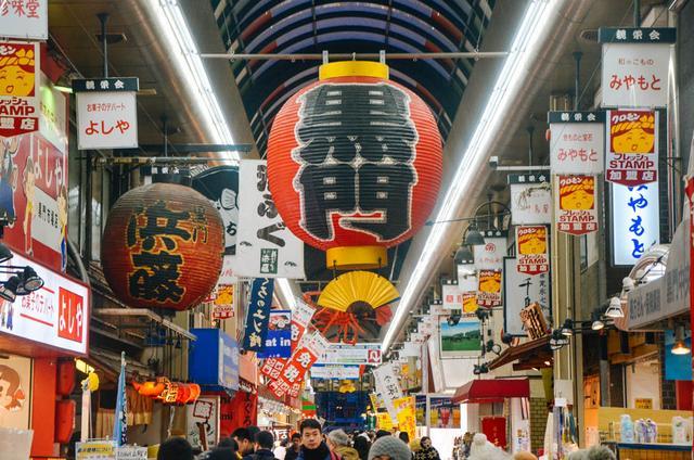 日本最适合逛街的城市：望不到底的购物街，运河上看岸边宅男跳舞