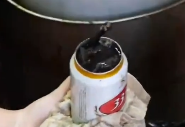 原来这才是“名副其实”的可乐鸡,越南人的最爱,外地人却不敢吃休闲区蓝鸢梦想 - Www.slyday.coM 原来这才是“名副其实”的可乐鸡,越南人的最爱,外地人却不敢吃休闲区蓝鸢梦想 - Www.slyday.coM