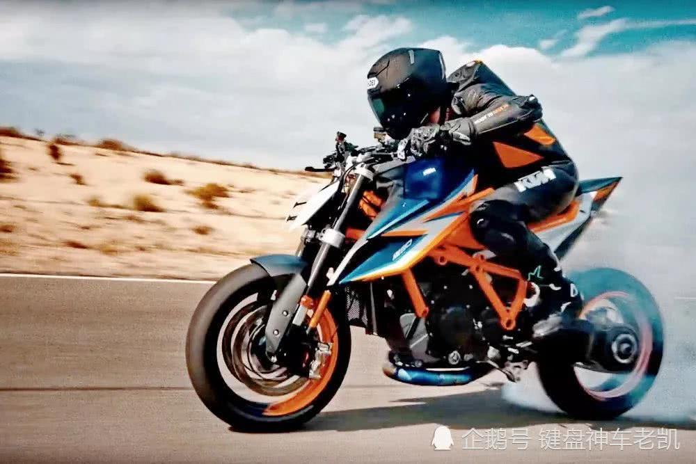 正文ktm 1290 super duke r被官方描述为the beast " 野兽 ",也是车友
