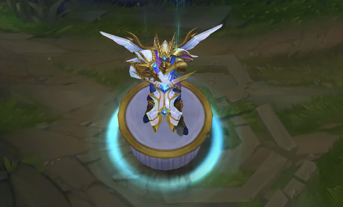 s9赛季奖励皮肤"胜利剑魔"试玩:翅膀贼帅,一半天使一半恶魔