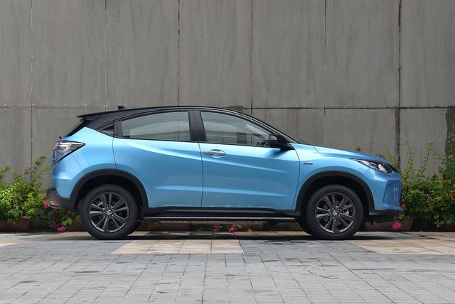 20万内拿下，家用省钱且空间实用，3款合资&自主纯电动SUV推荐