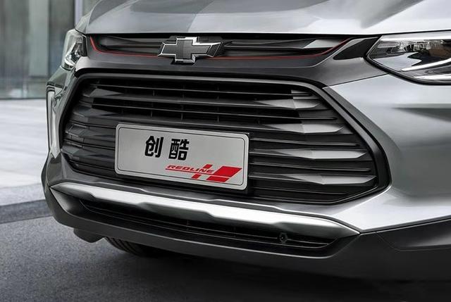 这款美系车搭载1.3T+CVT，隔音堪比奕跑，不足10万