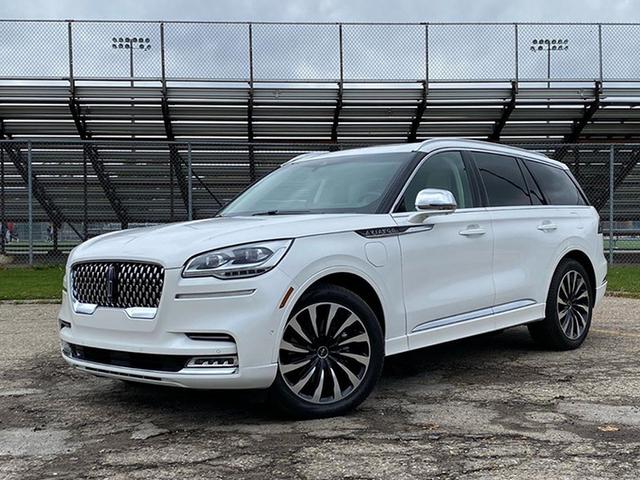 林肯大7座suv街拍,搭3.0t引擎,跟奥迪q7同级,这个月就能买