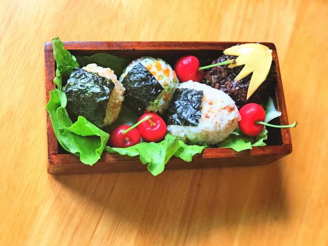 制作简单,外形美观的海苔卷,会让你的便当充满新意与乐趣