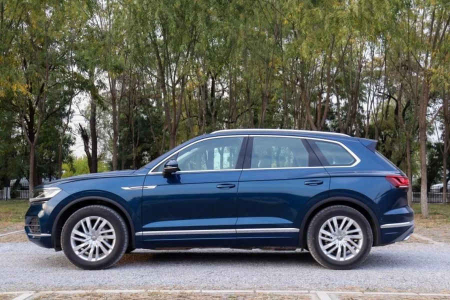 嘉哥叨车丨豪华 性能 科技三合一的产物 试驾大众（进口）途锐