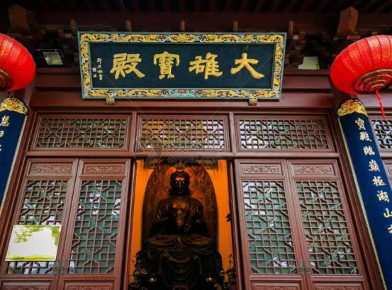 我国有一寺庙:500年前建成规定不开庙门,不受香火,不作道场!