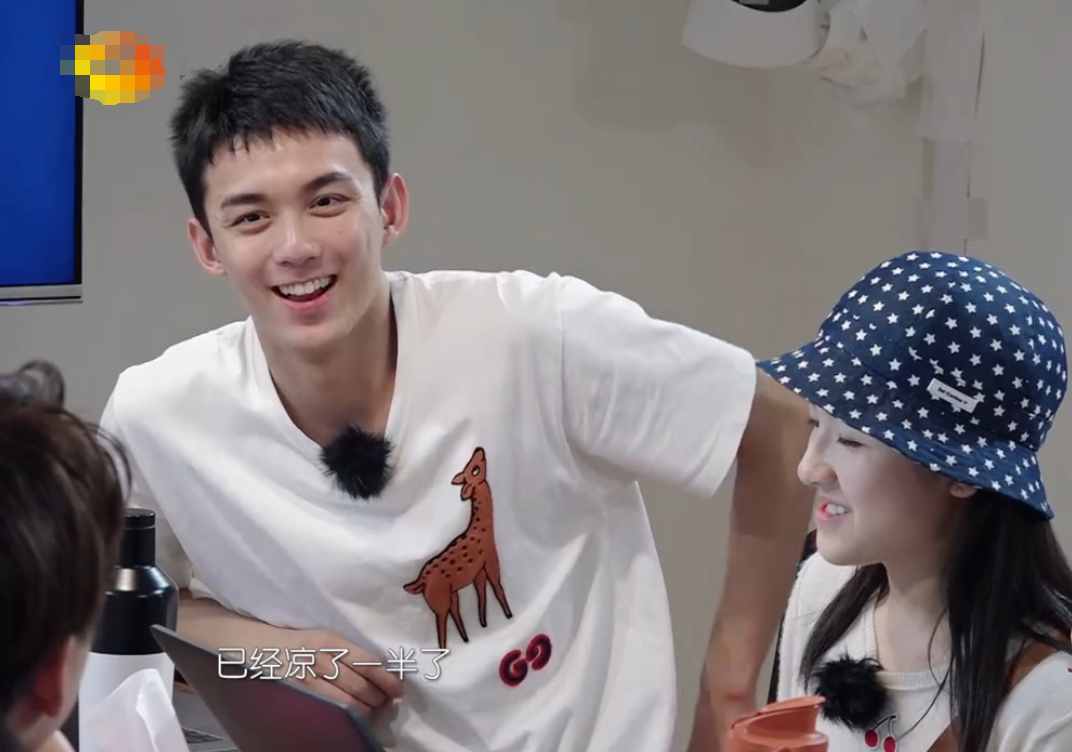 《客栈》吴磊领先,却对李兰迪落井下石,职场心机展现得淋漓尽致