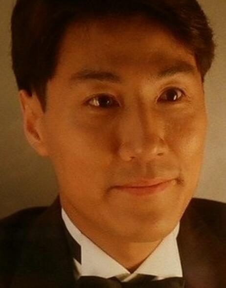 他和梅艳芳共枕3年,周星驰最怕他,退出娱乐圈后,令人无法忘怀