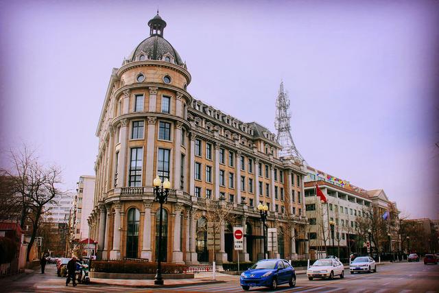 当地人自带相声腔,城市建筑却像欧洲一样