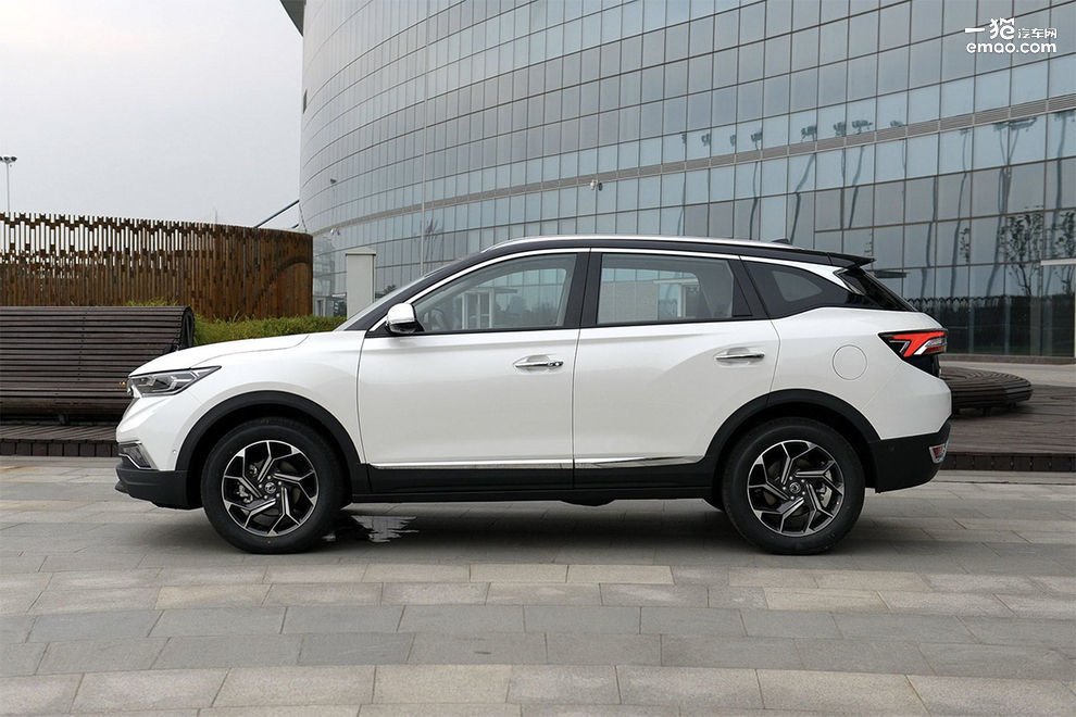 只要8.98万的自主大牌SUV 颜值动力都不错 考虑吗？