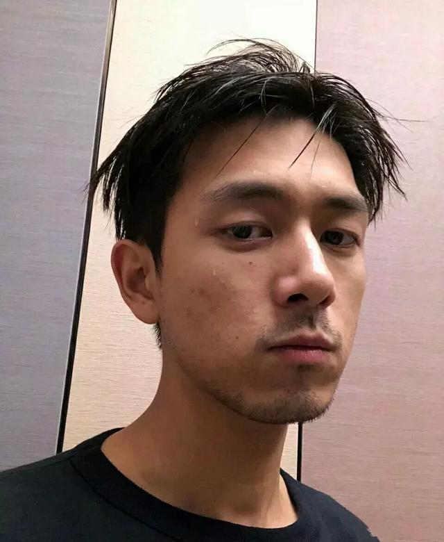 肖战未p素颜真的绝皮肤零死角不输鹿晗网友比精修好看太多