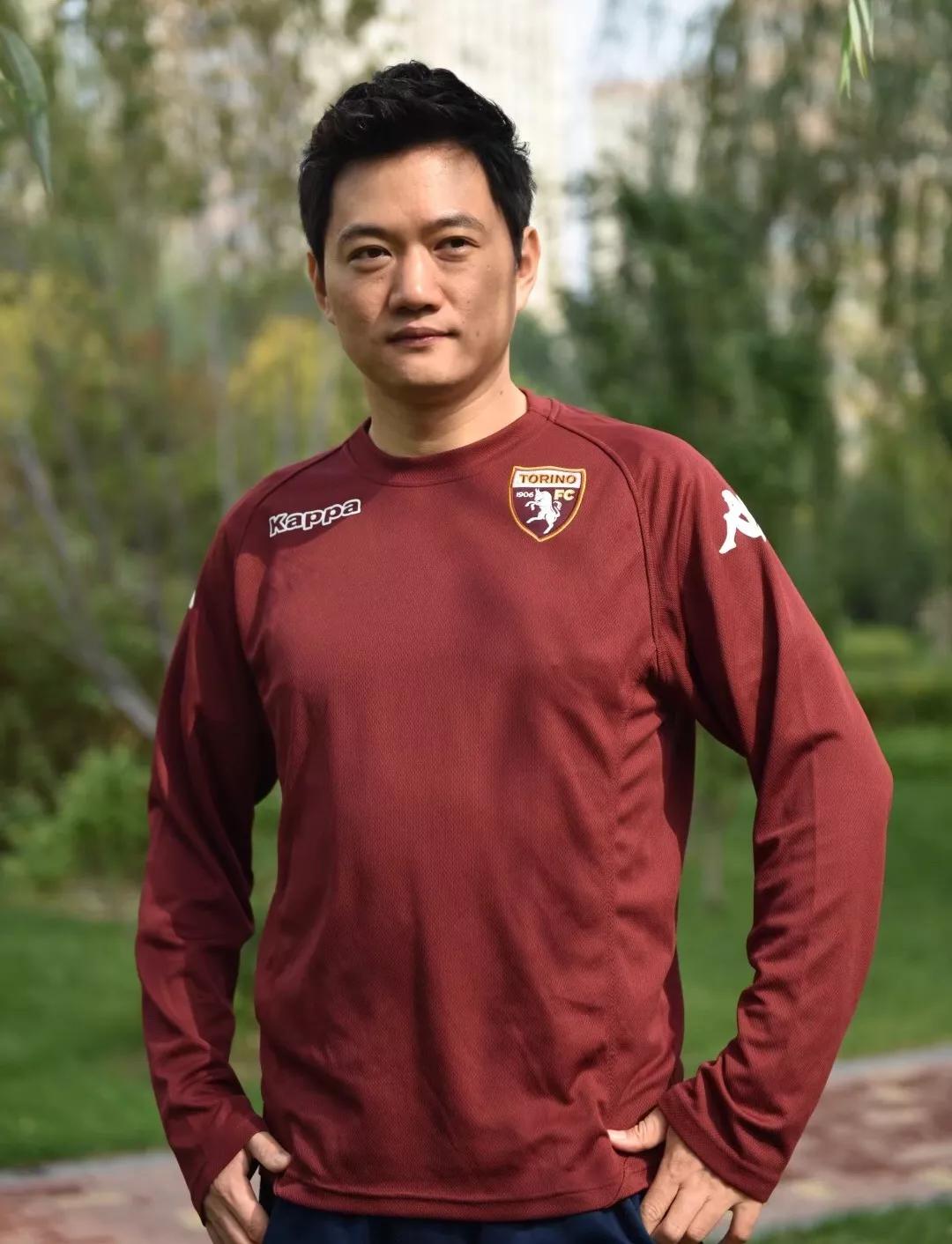 方磊:文学的弧线—文学与摇滚乐、足球的人间物事|走失的水流|方磊|文学_新浪新闻