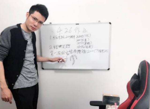 大司马主播事故耳机有人指挥玩云顶被质疑代打其实斗鱼的锅