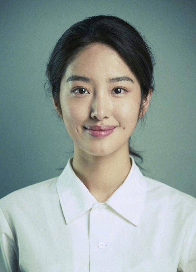 娱乐圈内前前后后出现那么多知名度极高的,美貌程度极高的女明星,总会