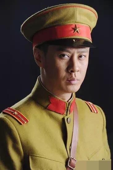 二战时日军的军曹是怎样的级别为什么能指挥一个炮楼