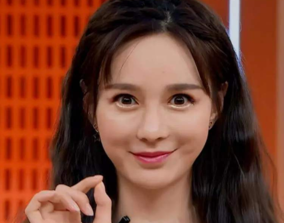 怎样画卧蚕才能显眼大?教你几个小技巧,学会轻松变"大眼萌妹"