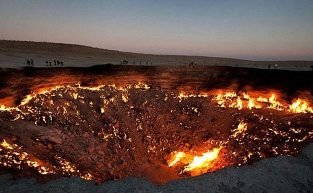 地球上最大的"火坑",燃烧了46年还不灭,犹如地狱之火